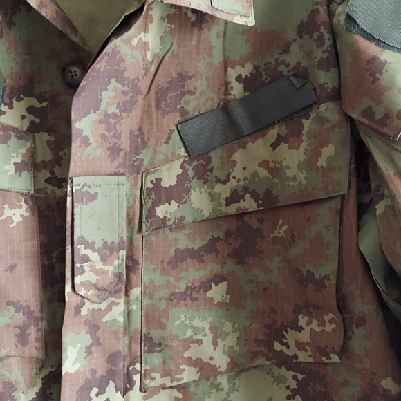 Camouflage Jacket Size L - Picture 2 of 7